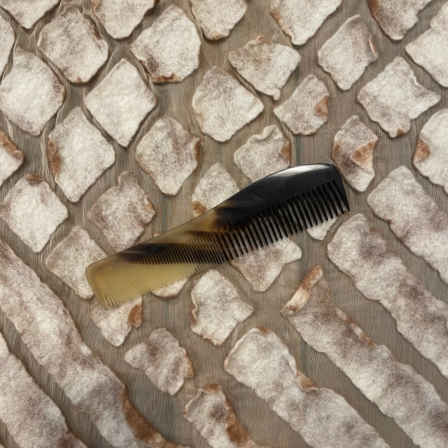 Horn Comb | Antique Hair Accessory | Variant 4