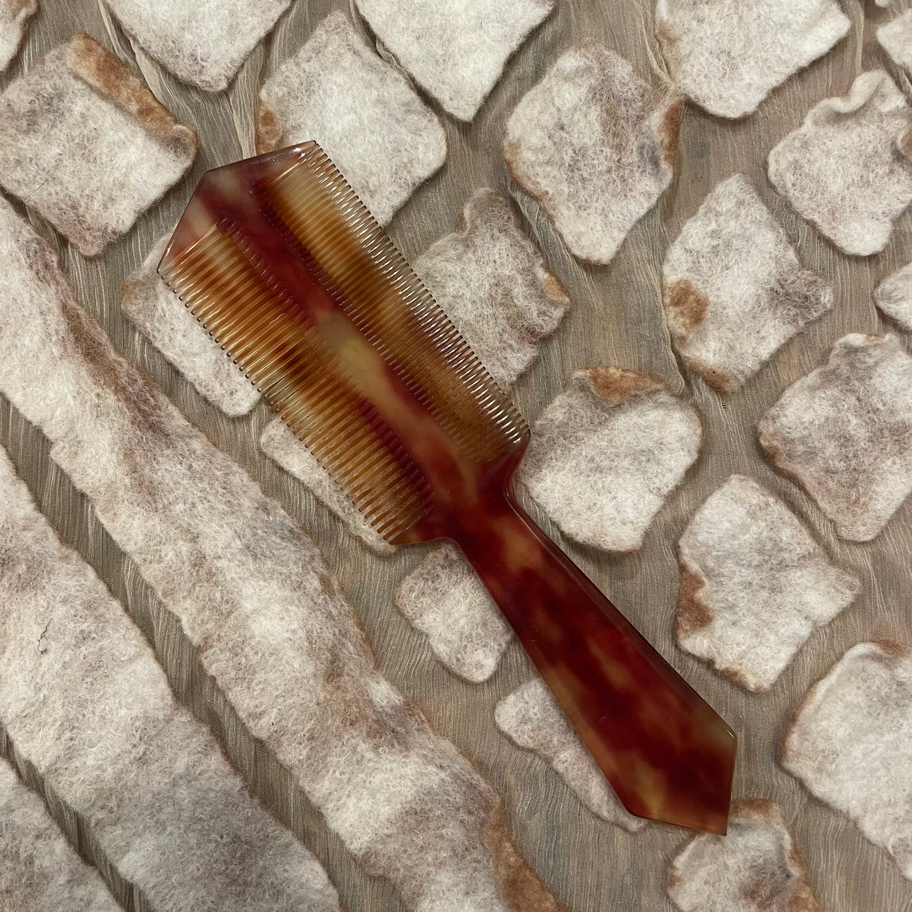 Plastic Comb | Antique Hair Accessory | Variant 2