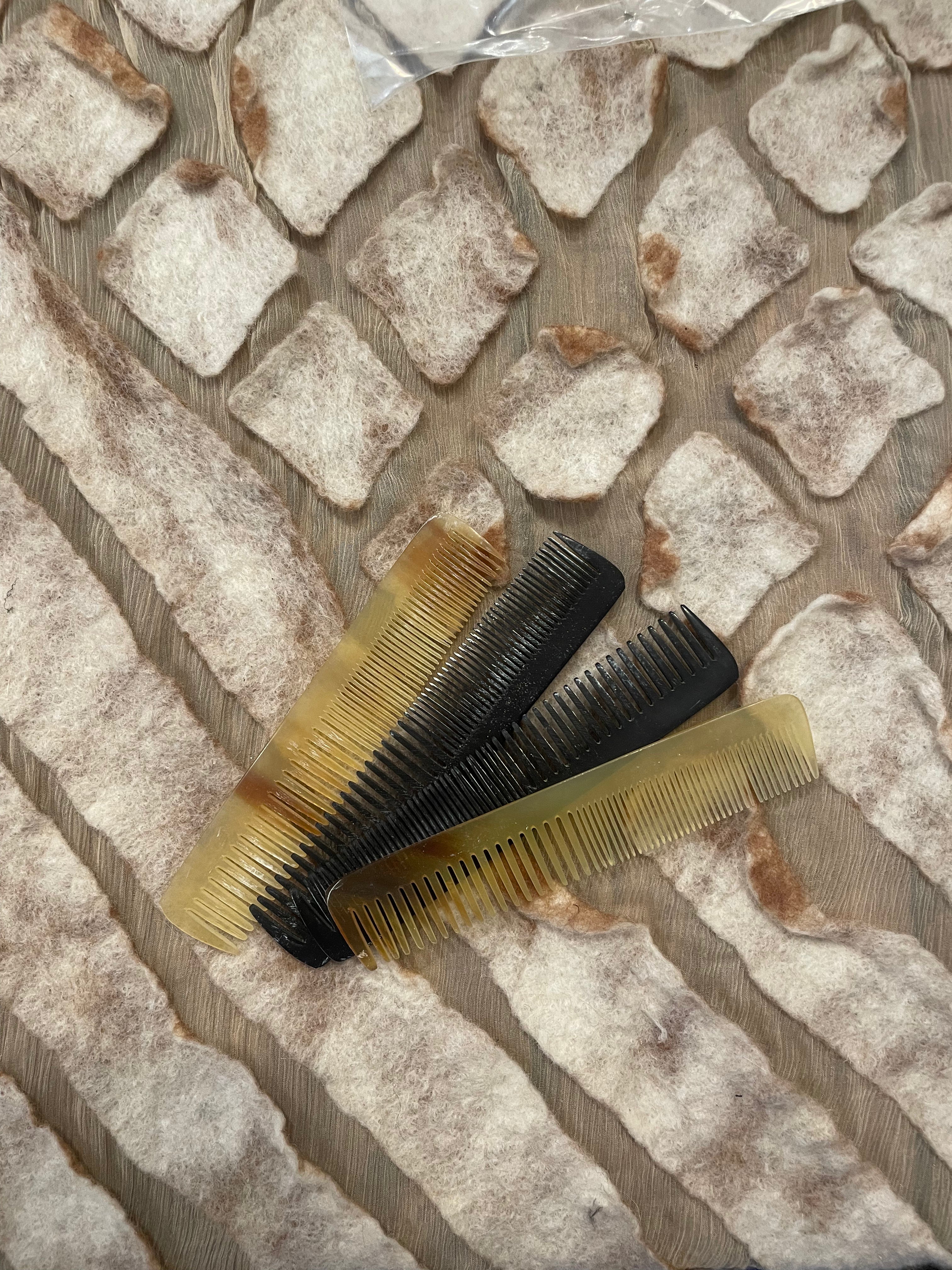 Pocket-Sized Horn Comb | Antique Hair Accessory